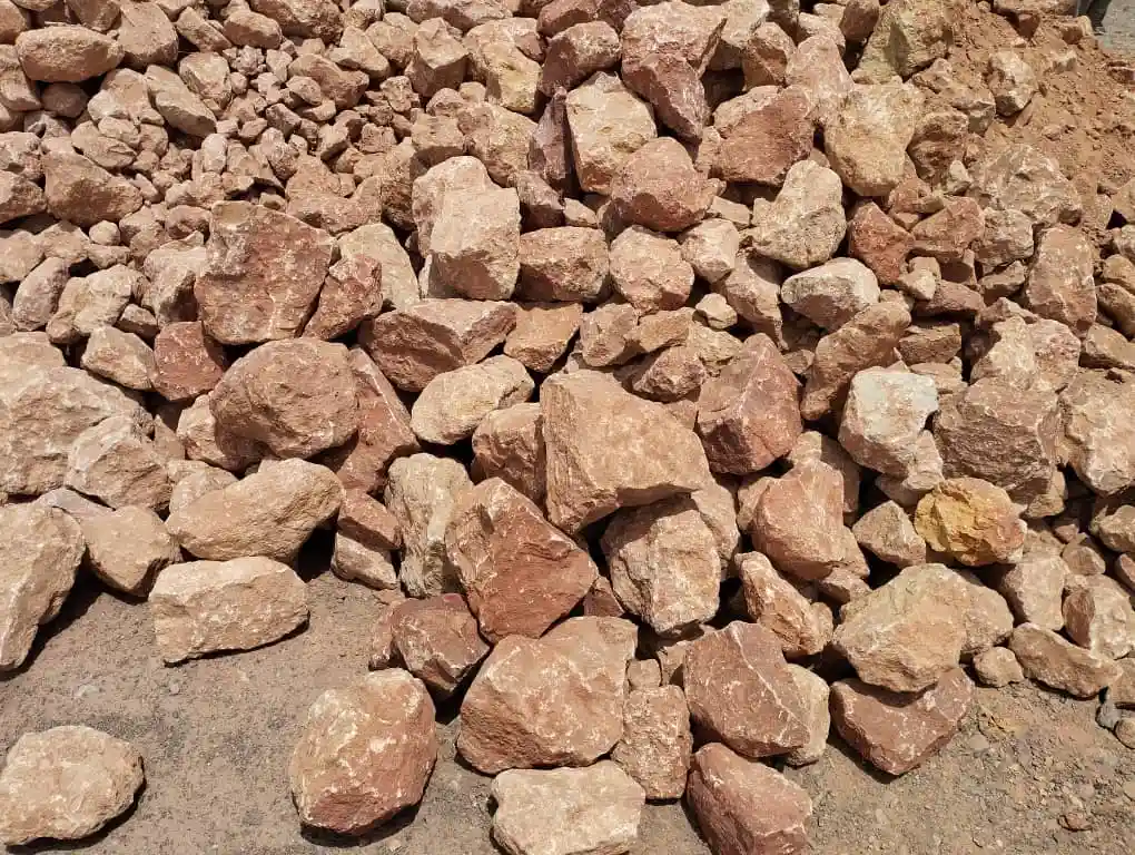 Natural Lump Celestite Ore SrSO4 Stockpile
